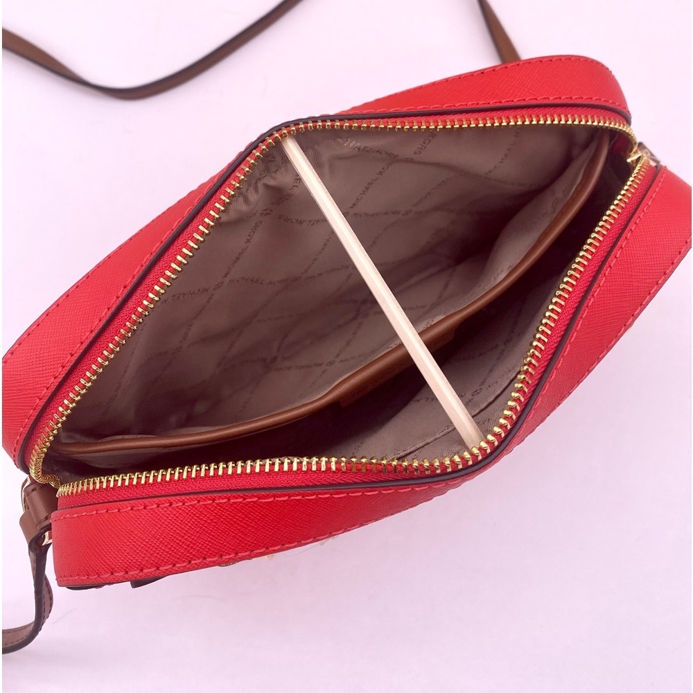 Michael Kors Women's Jet Set Logo
East West Zip Chain Crossbody - Picture 6 of 12